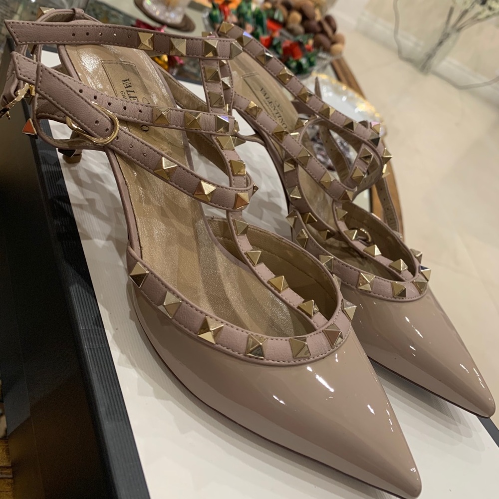 Valentino heels 2.5 inch heel